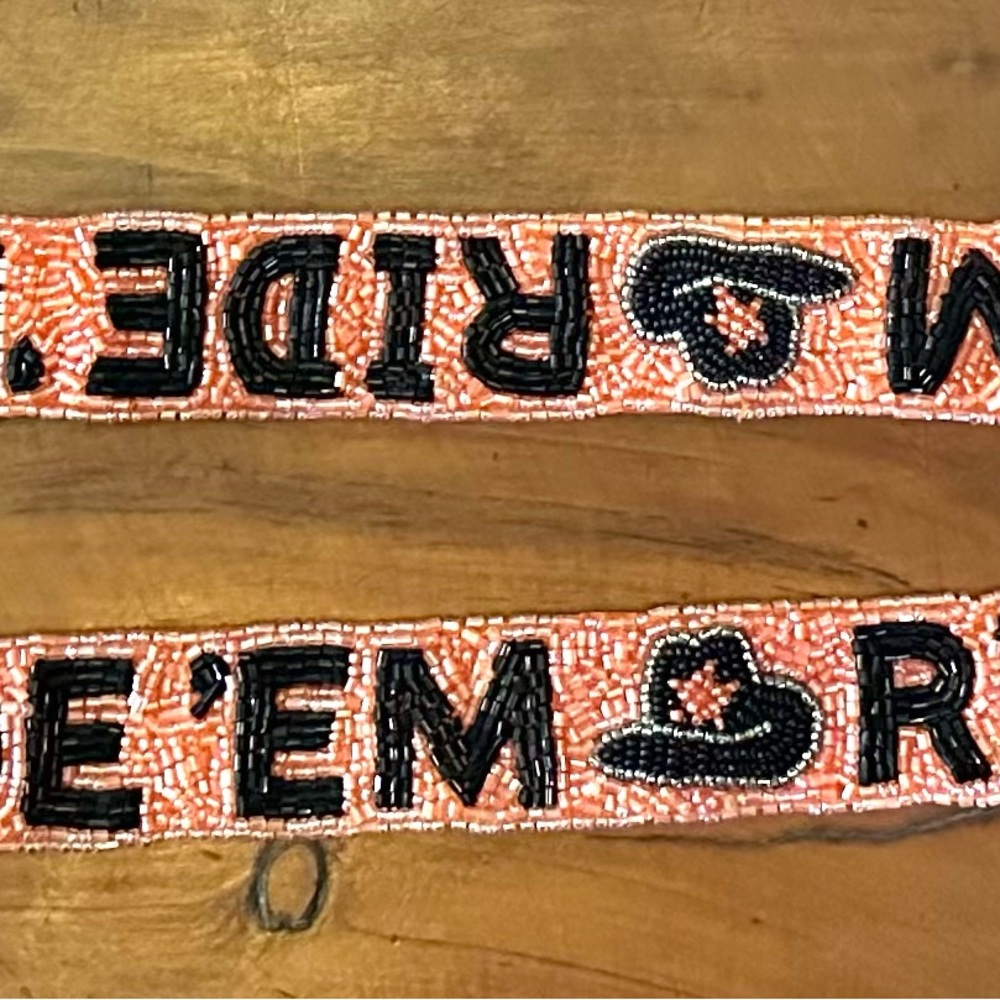 Adorable Oklahoma State Cowboys “Ride Em” beaded bag strap